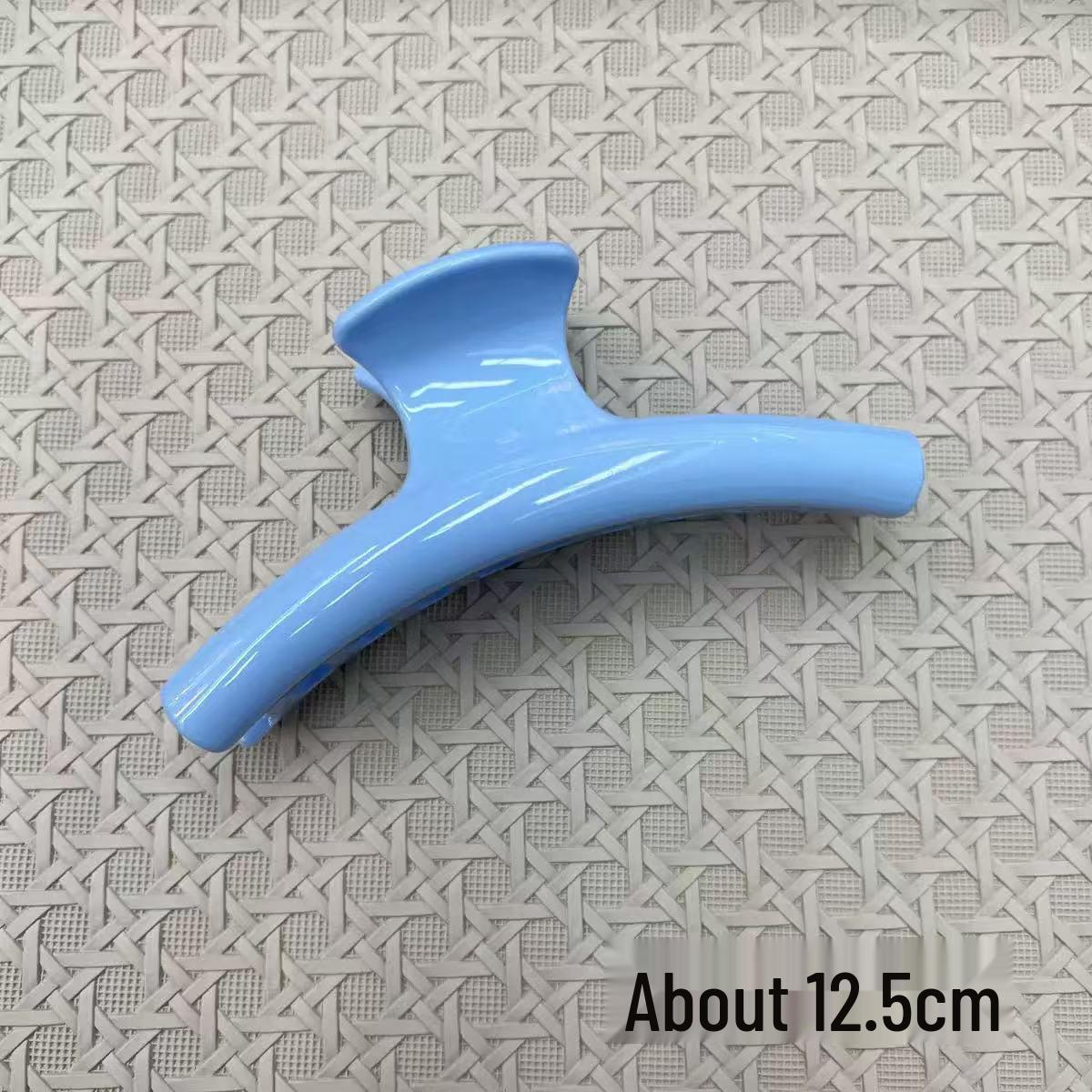 

Korean Minimalist Women s Hair Clip: High-End Solid Color Shark Design for Versatile Styling