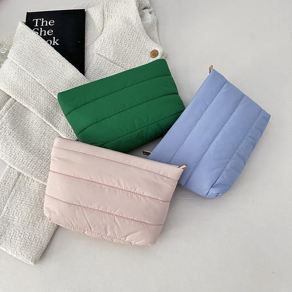 Casual Quilted Makeup Bag Solid Large Capacity Travel Toiletry Bag Zipper Puffy Padded Women Cosmetic Organizer Bag