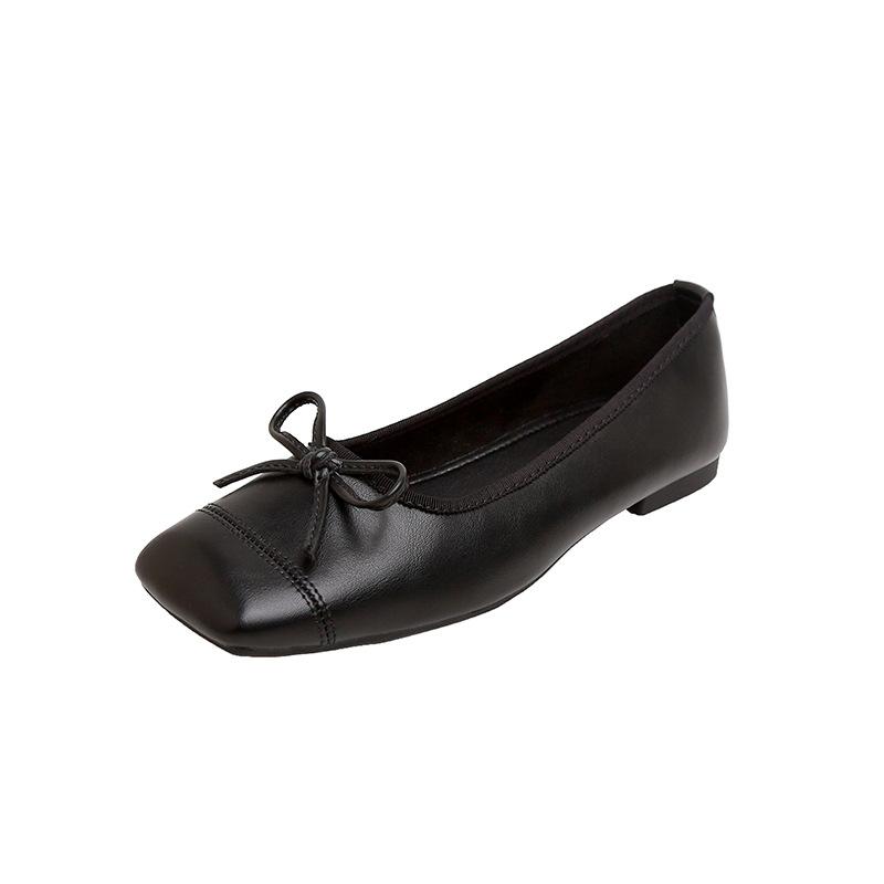 

Su Yinyin has the same style, ballet style splicing, small square head, shallow mouth, one pedal, flat bow single shoes, women s leather. 35 чёрный