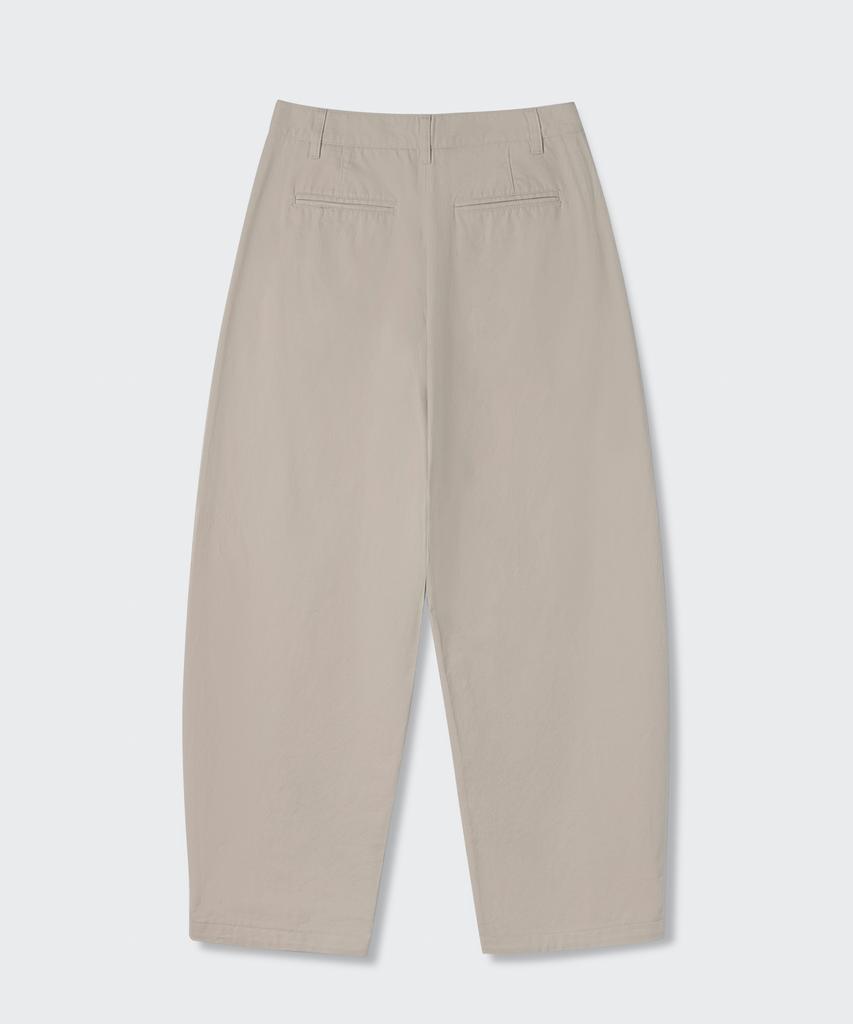 MUSINSA STANDARD WOMAN Curved Chino Pants [Cream]