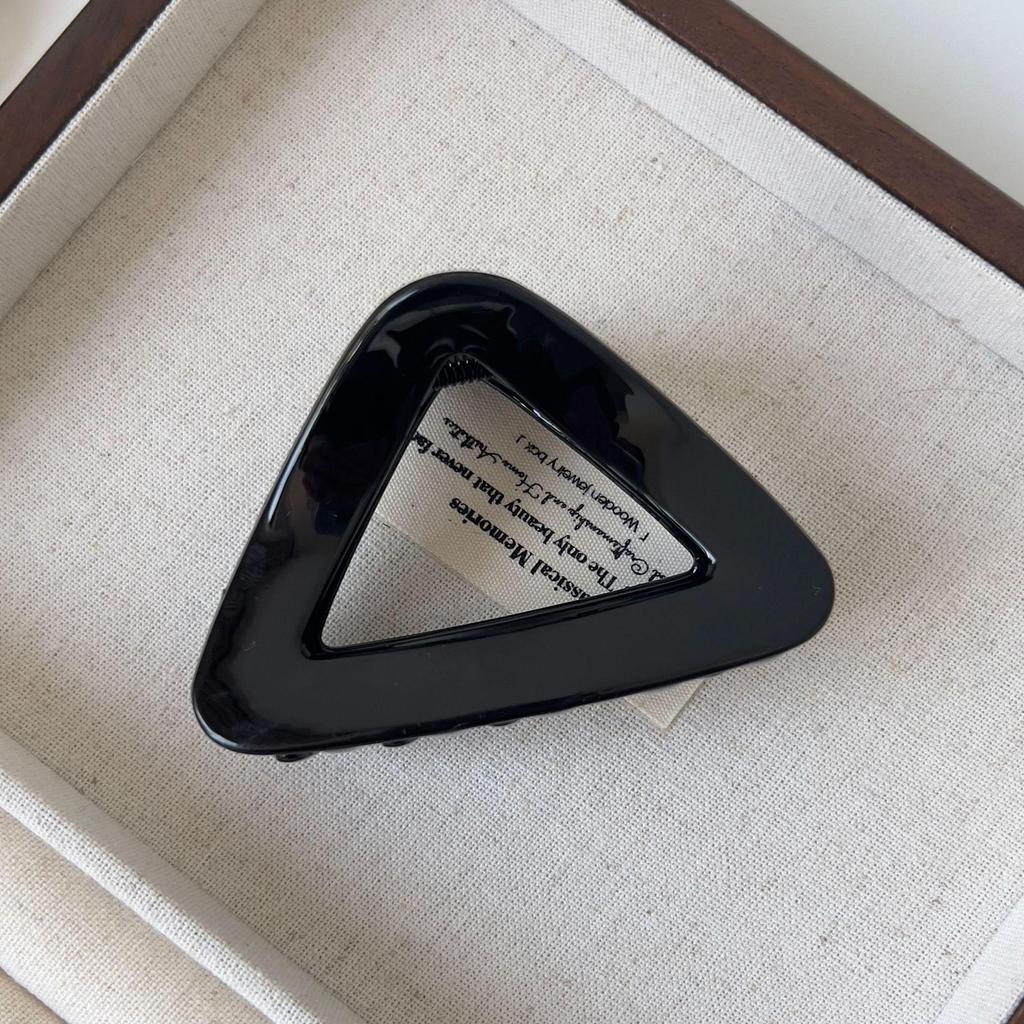 French Style Hair Claw Clips for Women Retro Leopard Print Hair Clip Hairpins Elegant Shark Clip Barrettes Crab Clamp Headwear