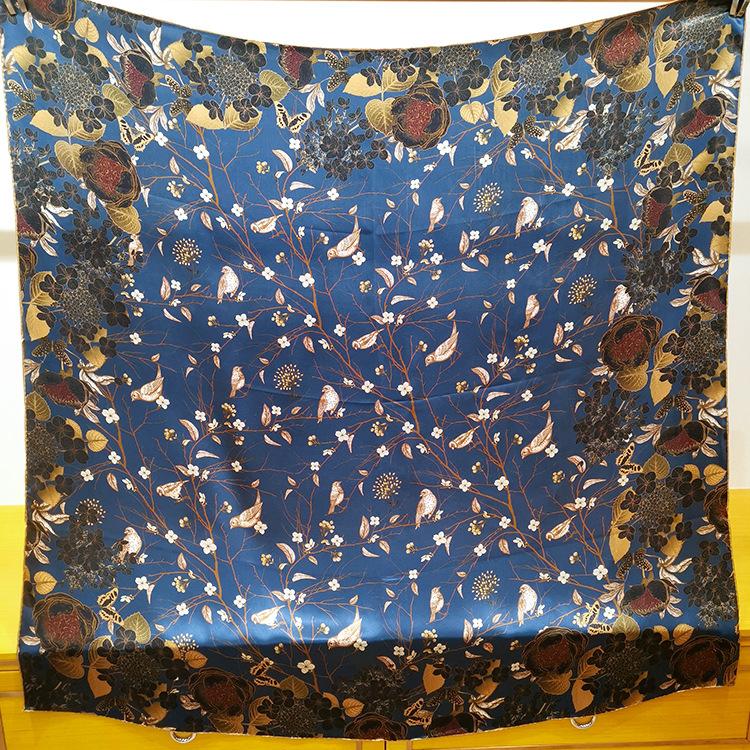Low-key stunning Hangzhou silk mulberry silk scarf retro gray-blue printed silk scarf square shawl 106*106cm