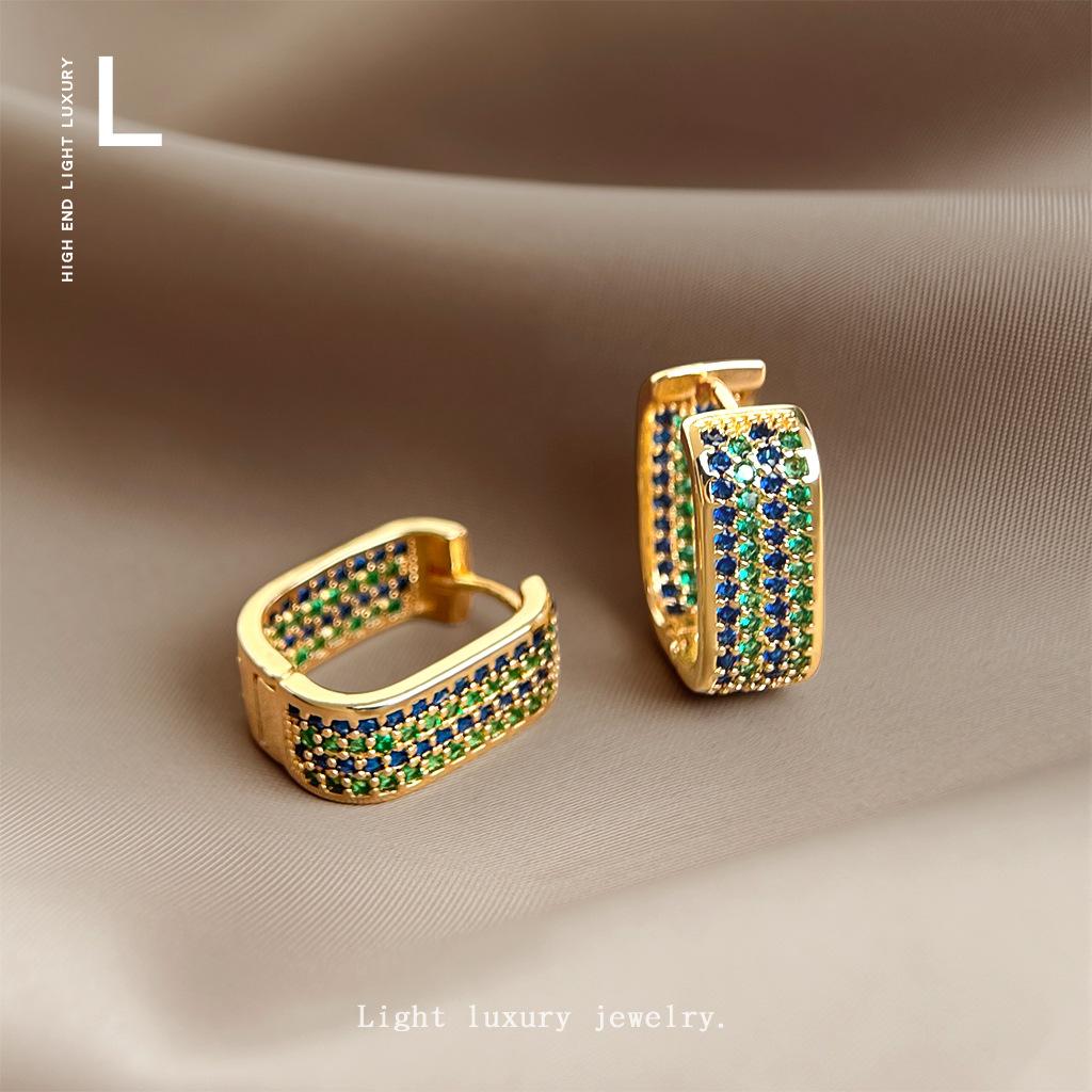 Full of zircon geometric square ear buckles, antique new earrings, earrings, supply chain jewelry.