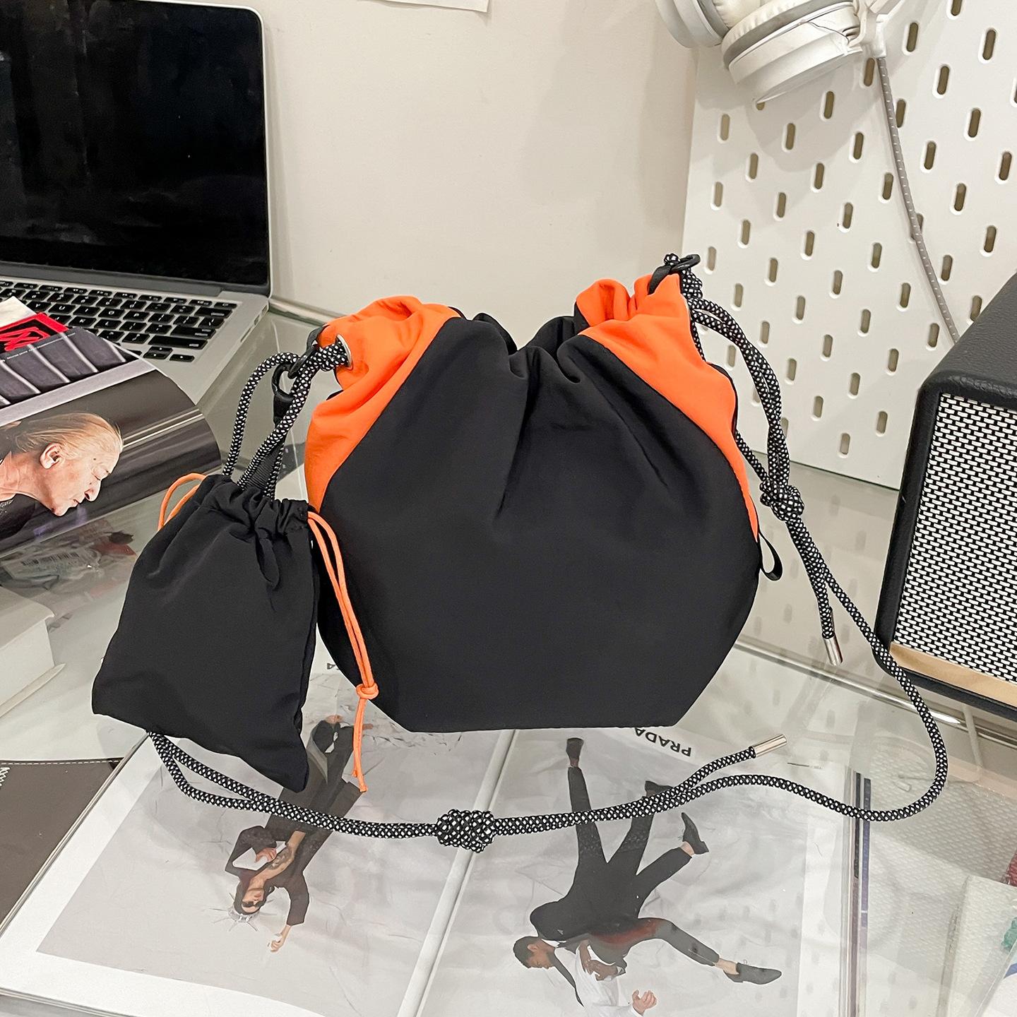 

Lightweight Messenger Bag, Male And Female Neutral Wind Camera Bag, Outdoor Sports Backpack, Portable Bag, Bucket Bag, Shoulder Bag. чорний
