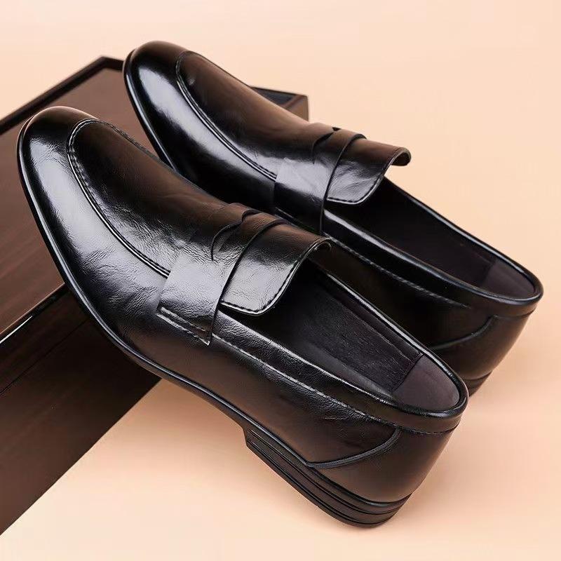 Leather shoes men's soft soles are lightweight and versatile autumn new lazy Doudou shoes