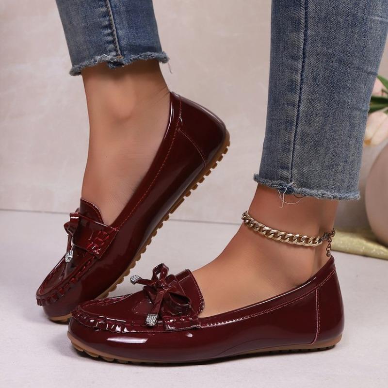 Fashion Women Flats Wedge Leather Fashion Comfortable Shoes Women Slip On Nurse Shoes Moccasins Outdoor Plus Size Tenis Feminino