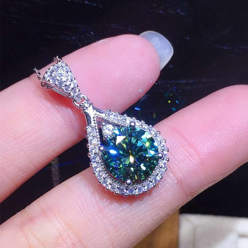 Teardrop Green Faceted Stone Double Halo Cluster Bail Pendant Women Luxury Neck Jewelry
