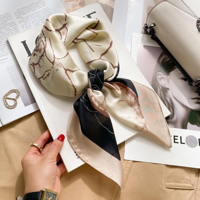 Zhang Ruonan silk scarf women's spring and summer new fashion retro accessories scarf neck high-end small square scarf
