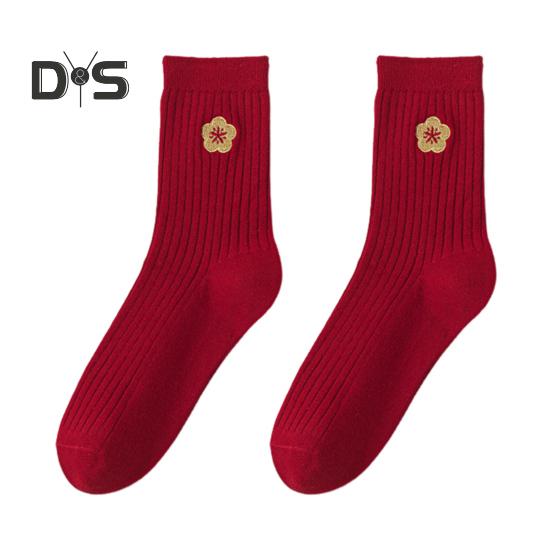 

1 пара зимних носков унисекс, новогодние праздничные красные носки с вышивкой из мультфильмов, толстые винтажные носки средней длины, противоскользящие, высокоэластичные спортивные носки A