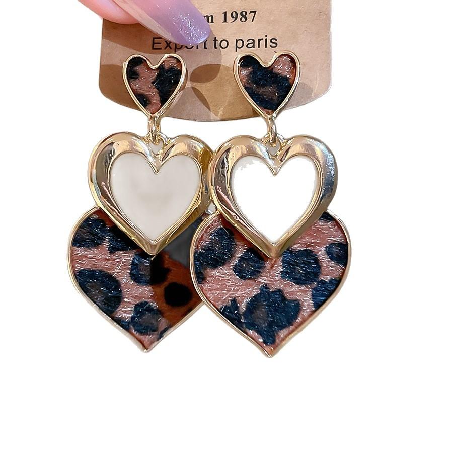 Silver Needle Autumn and Winter Retro Love Fan-shaped Leopard Print Earrings Light Luxury High-end Stud Earrings Niche Maillard Earrings