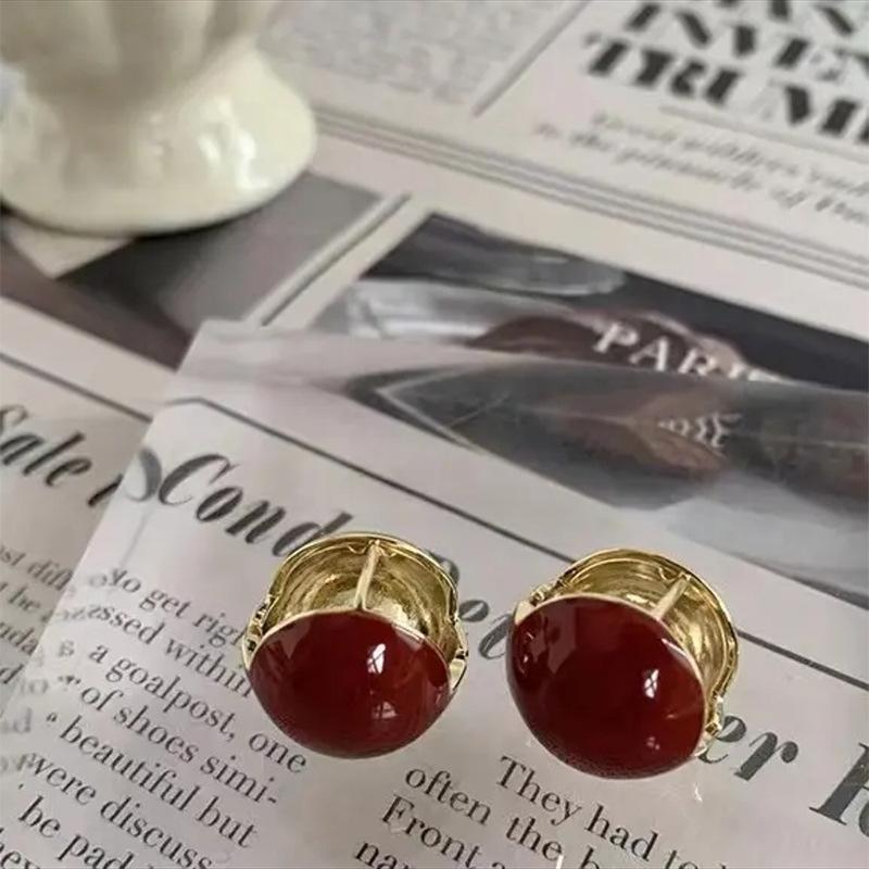 French retro Maillard small ball stud earrings women's antique Acacia red bean ear buckle temperament versatile earrings