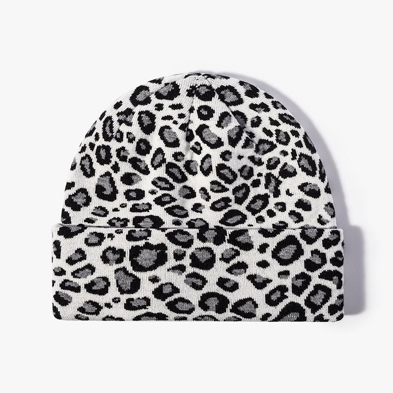 Winter outdoor knitted hat European and American fashion jacquard men's and women's brimless warm leopard print cold hat thickened ear protector wool