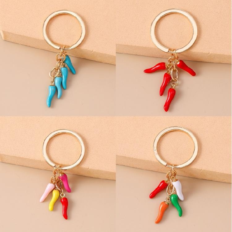 Portachiavi Creativo a Forma di Peperoncino Anello Portachiavi in Lega Accessorio Decorativo Portafoglio Auto Ciondolo da Appendere per Borse Regali