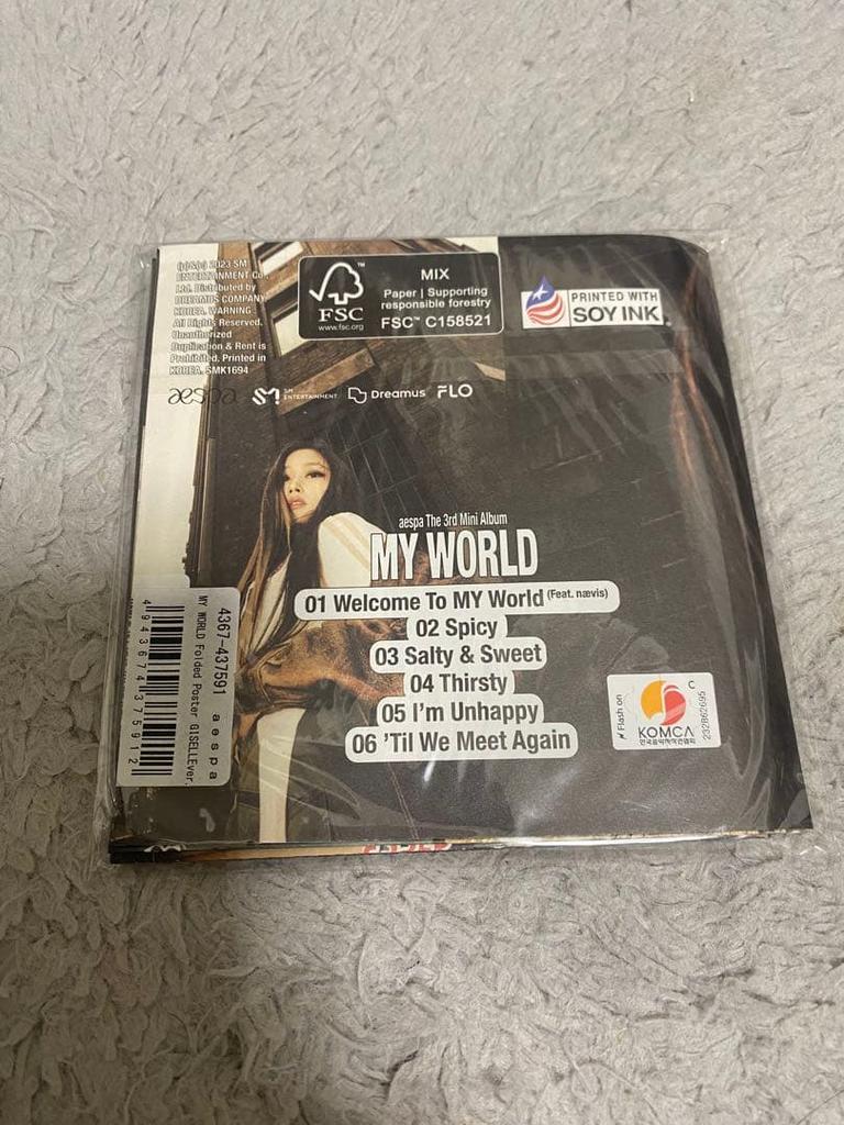 [USED] aespa MY WORLD Gisele