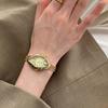 Vintage Unregelmäßiges Zifferblatt Damen Quarz-Armbanduhr Römische Ziffern Mesh-Metallarmband Einzigartige Mode Damen Tages-Kleideruhr