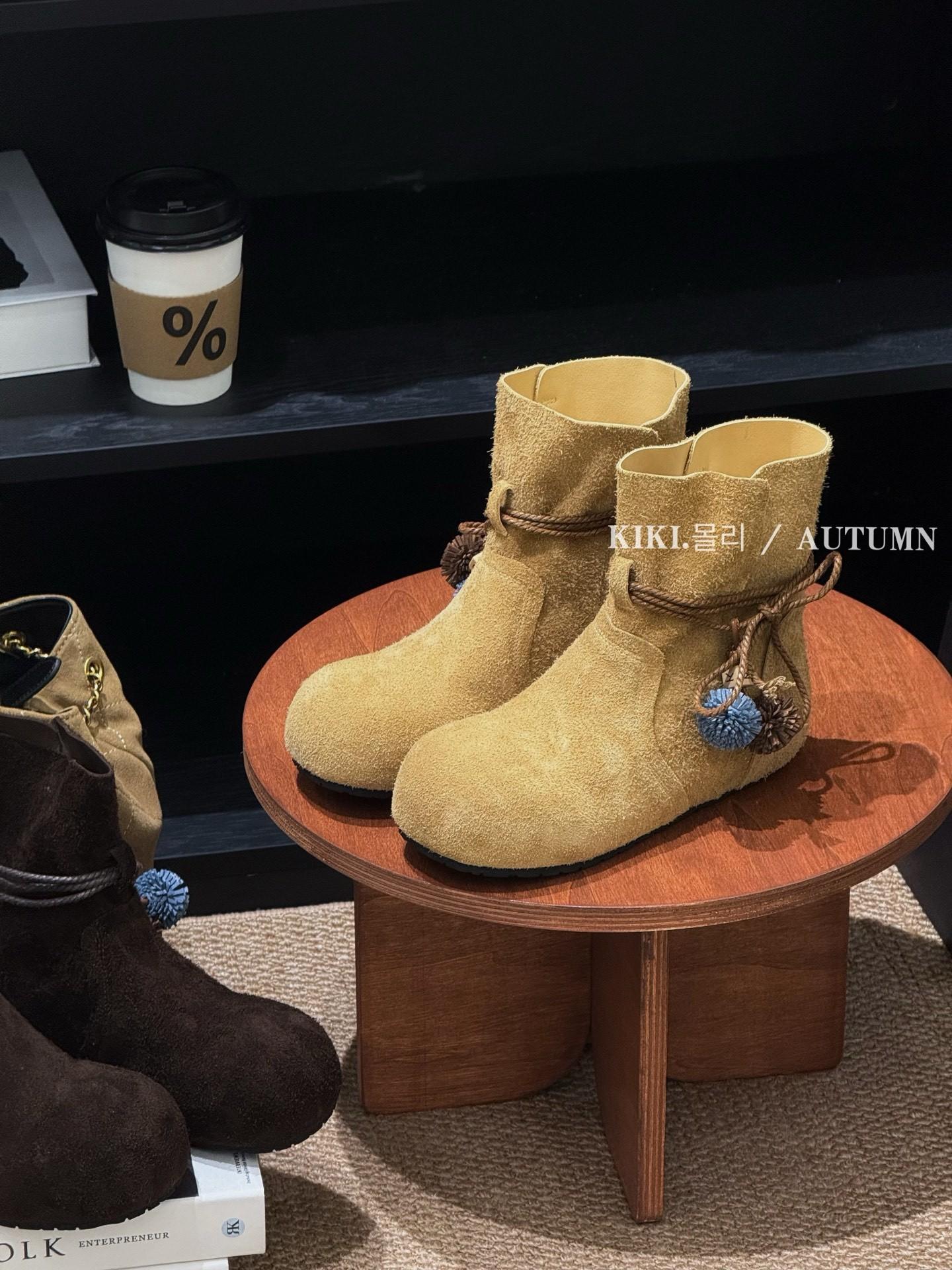 

2025 new autumn and winter pendant fashion boots thick-soled retro velvet British style lazy feeling heightened short boots women ins 35