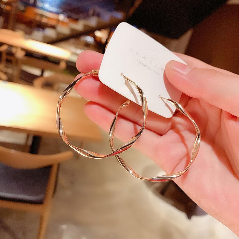 Big Hoop Earrings Ring Round Female Ear Rings Gold Large Circle Earring Huggies Personality Fashion Jewelry GiftsWholesale