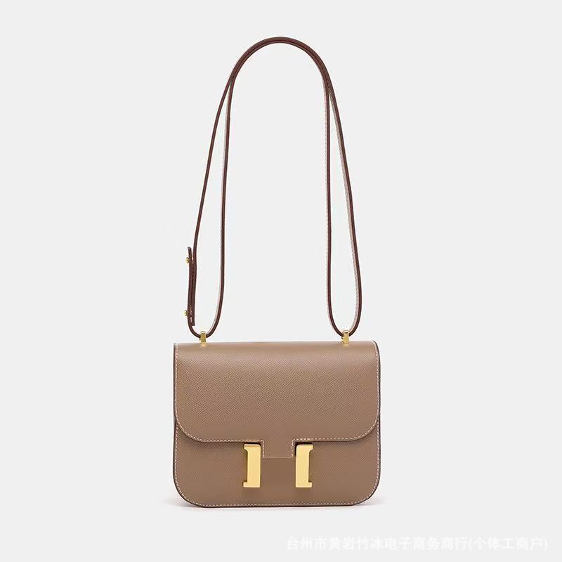 

Leather bag Palm pattern lock Crossbody underarm small square bag One shoulder tofu bag Women s bag small size 19