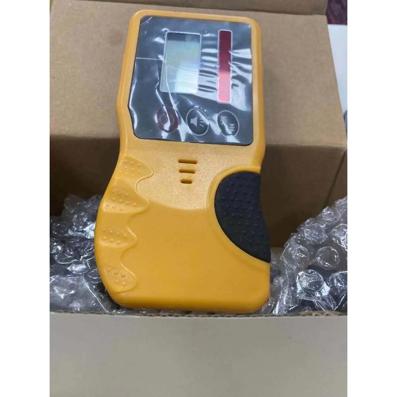 Receptor pentru nivelă laser rotativă cu autonivelare / Detector de nivel laser rotativ pentru exterior cu clemă rezistentă