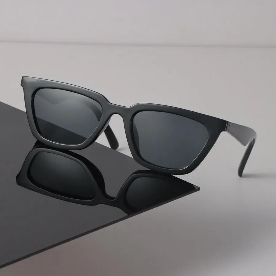 Fashion Round Sunglasses Women Men Retro Luxurious Minimalist Stylish Glasses Casual Personality