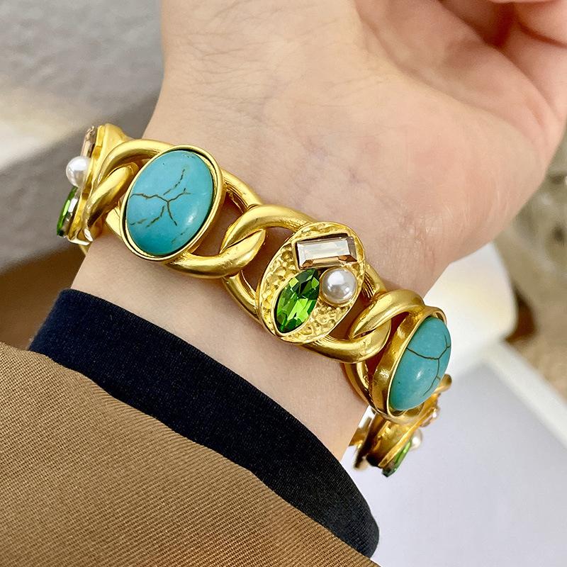 Vintage Turquoise Crystal Beaded Necklace Medieval Temperament Metal Collarbone Chain Diamond Set Heavy Industry Sweater Chain Tide