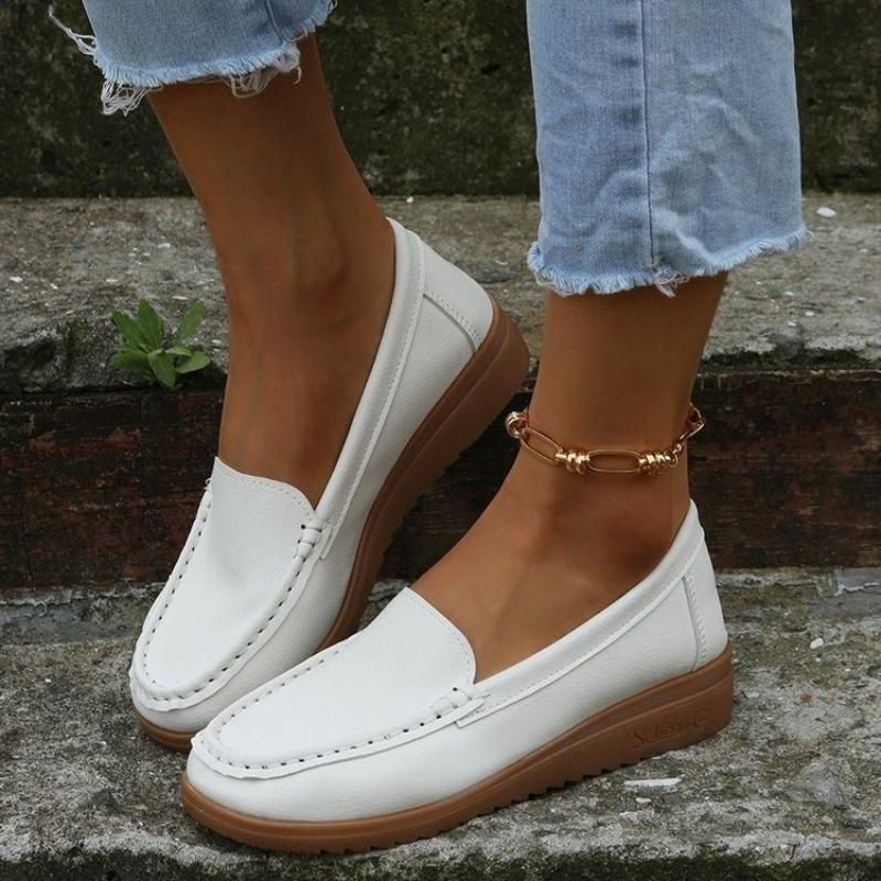 

New Genuine Leather Shoes Woman outdoor casual Slip On mom shoes Retro Walking Loafers Sneakers commuter shoes 42 білий