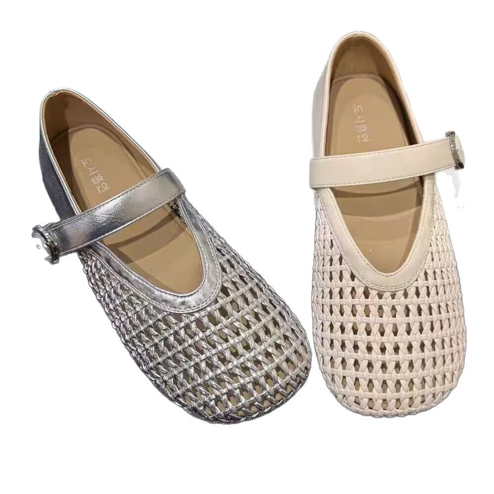 French hollow woven one-word buckle Roman sandals women's 2025 new round head flat bottom Mary Jane hole shoes