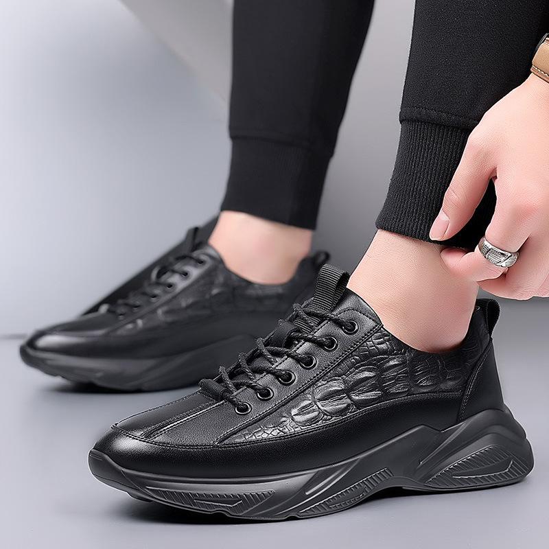 2025 New Sports Leather Shoes Men's Alligator Pattern Casual Popcorn Black One-pedal Shoes Men