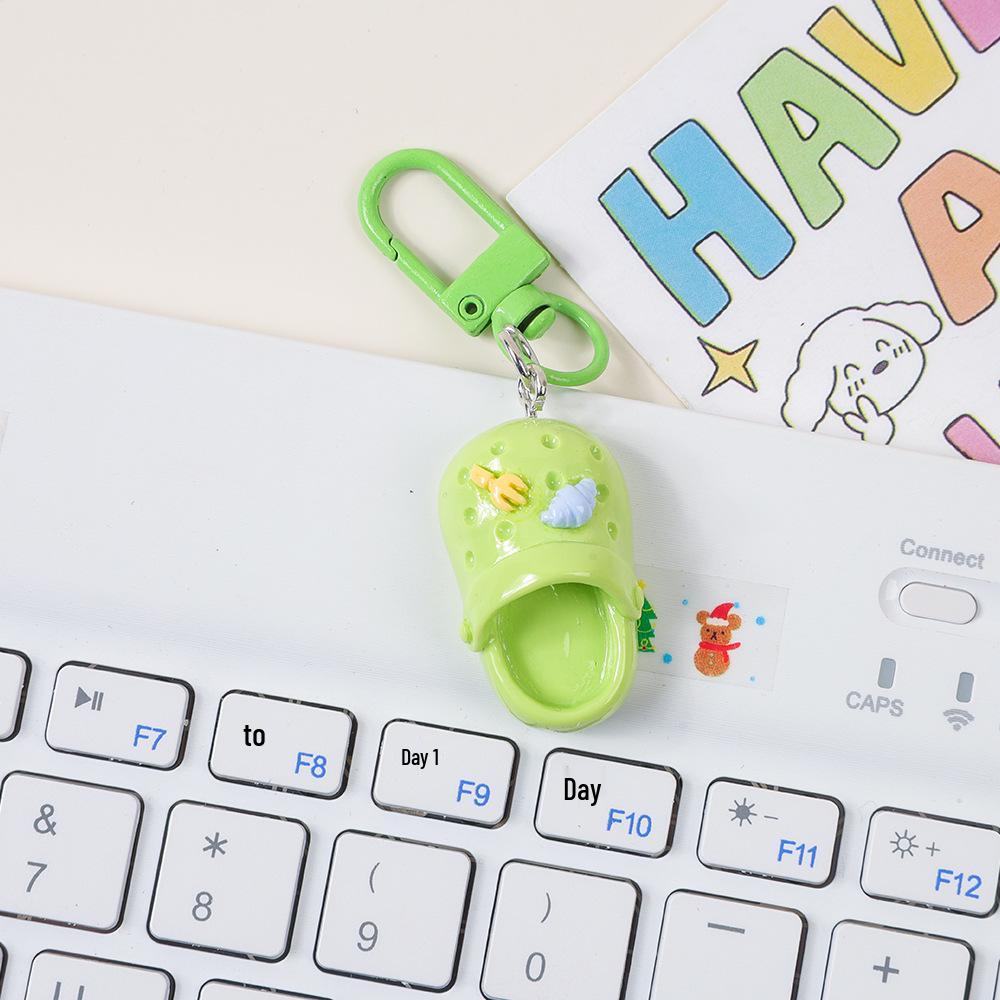 Colorful Girlish Heart Crocs Keychain Pendant - Cute Bestie Jewelry Charm DIY Accessories