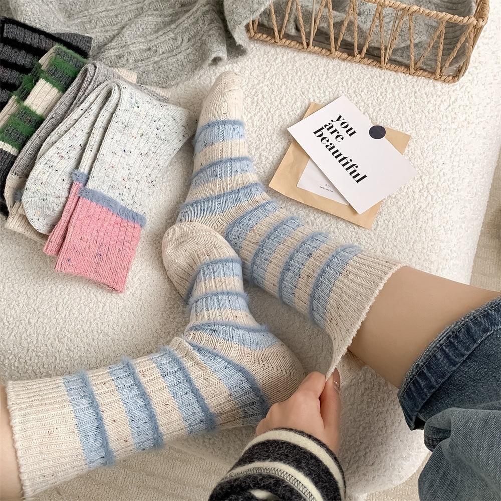 Winter Thickened Wool Dot Yarn Striped Socks for Women, Contrasting Color Plush Warm Mid-calf Pile Socks