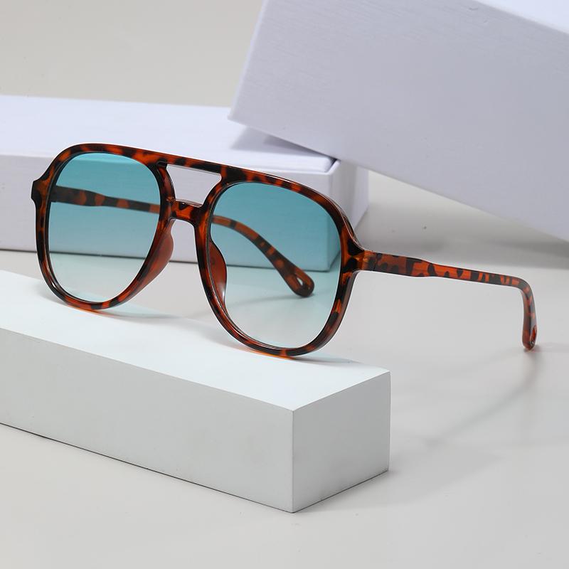 Fashion Oversized Square Sunglasses Vintage Women Punk Style Eyeglasses Outdoor Personalized Colorful Glasses UV400 Unisex