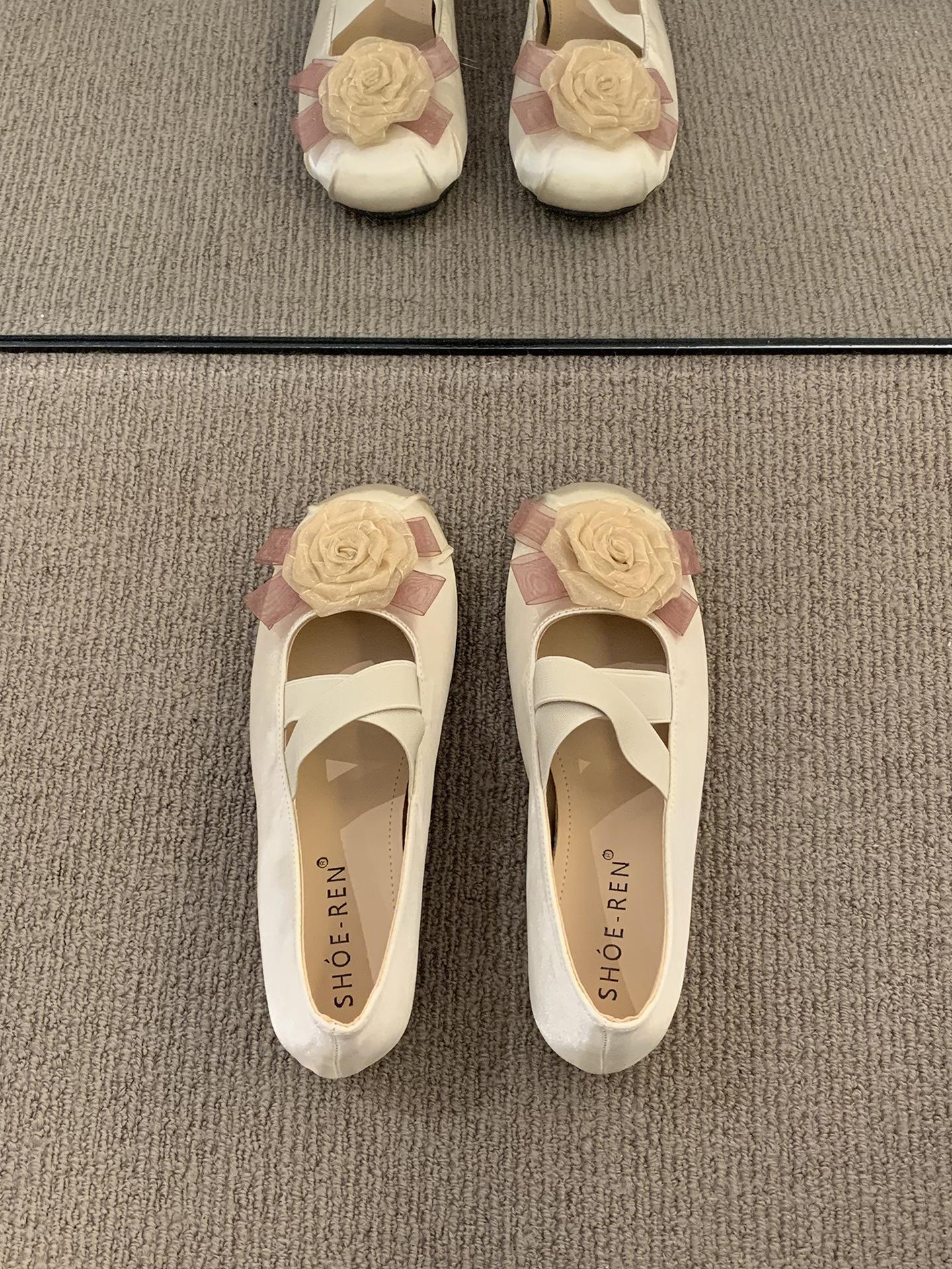 

Xieyiren inner height increase new Chinese flower ballet girl autumn new retro fairy skirt Mary Jane shoes 39