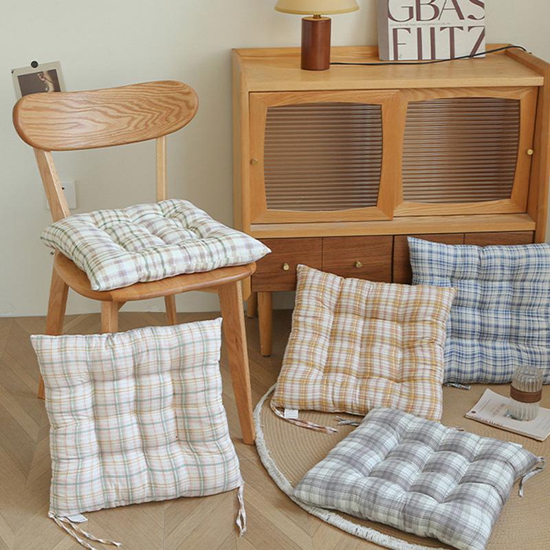 Student Fart Pad Office Supplies Strap Thicken Cotton Pad Winter Checkered Warm Cushion Window Seat Cushion