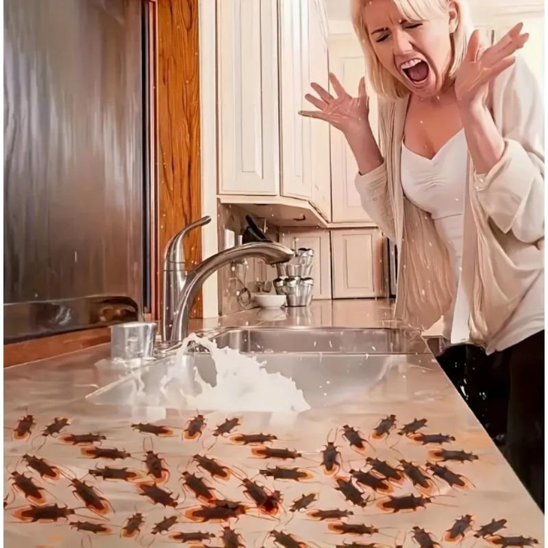 Realistic Fake Cockroaches,Perfect  for April Fools' Day and Halloween,Lifelike Roaches Are Great for Indoor and Outdoor Pranks