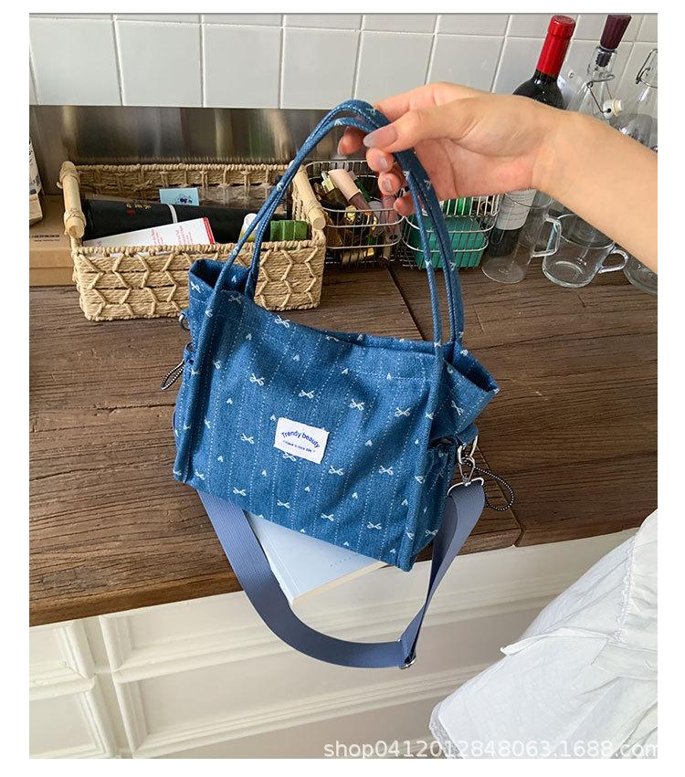 

2025 милая новая джинсовая сумочка портативное хранение для выхода сумка-мессенджер повседневная простая на плечо сумка-тоут женская