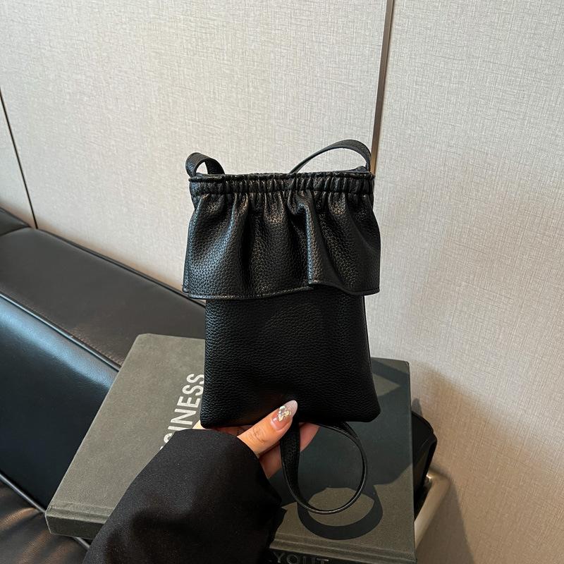 

Нишевый дизайн плиссированная юбка сумка для мобильного телефона 2025 новая мягкая кожа легкая на плечо через плечо мини маленькая сумка сумка для мобильного телефона чёрный