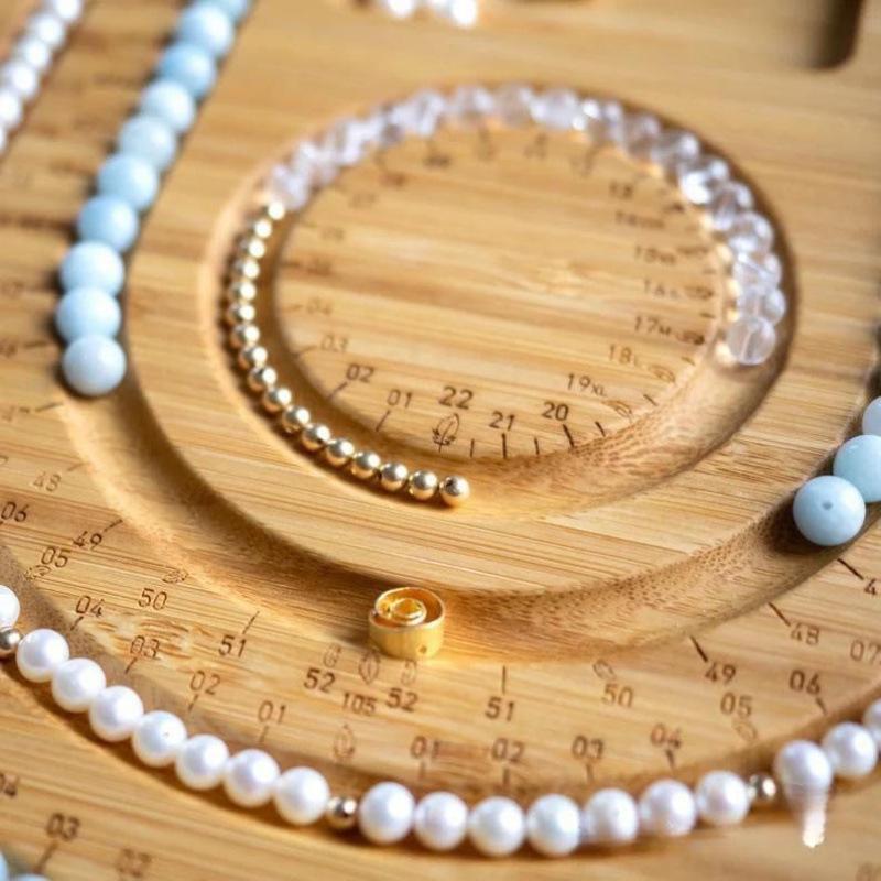 Plateau d'outils de conception de bijoux en bois massif avec échelle de mesure pour colliers de perles, perles en vrac et bracelets