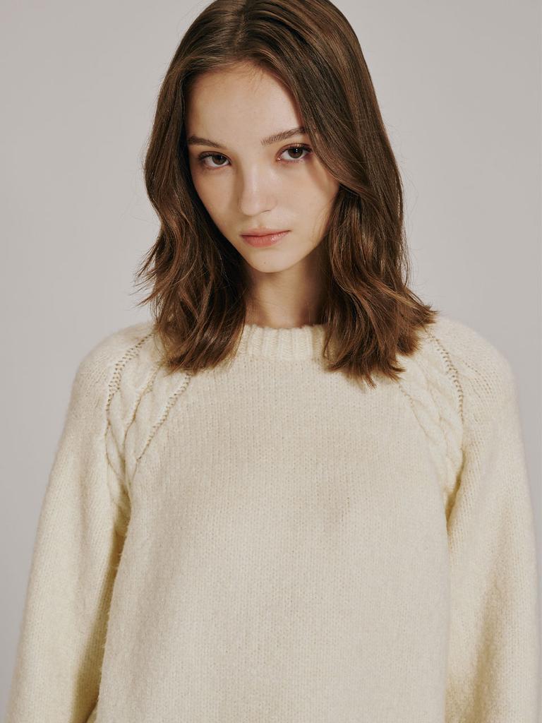 NOUVE Round Neck Wool Knit - Ivory