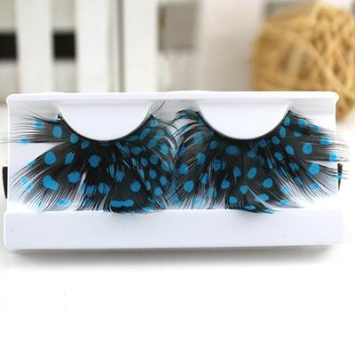 1 Pair 3D Colorful Fake Lashes Natural & Dense Blue Color Artificial Feather Eyelashes Extension Party Makeup Fake Eyelashes for Halloween Cosplay
