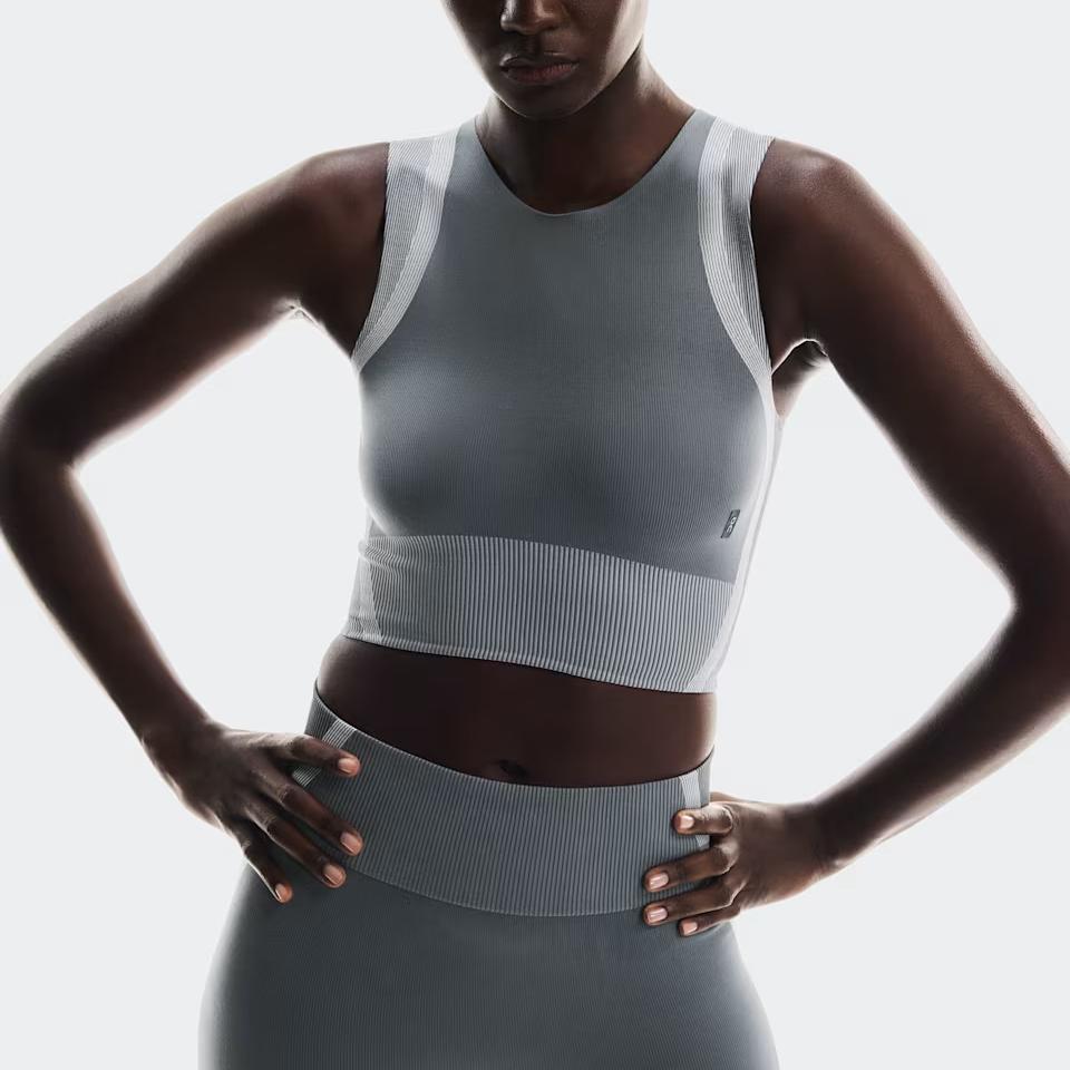 On Studio Knit Fashi Trainingsshort Weicher Strick Sportweste Damen Westen Rock Glacier 1WF10250962