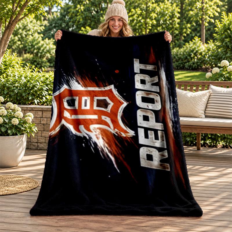 Detroit Tigers Blanket Flannel Blanket Soft Cozy Plush Throw for Sofa Bed Lightweight Home Decoration Gifts for Christmas Various Holidays