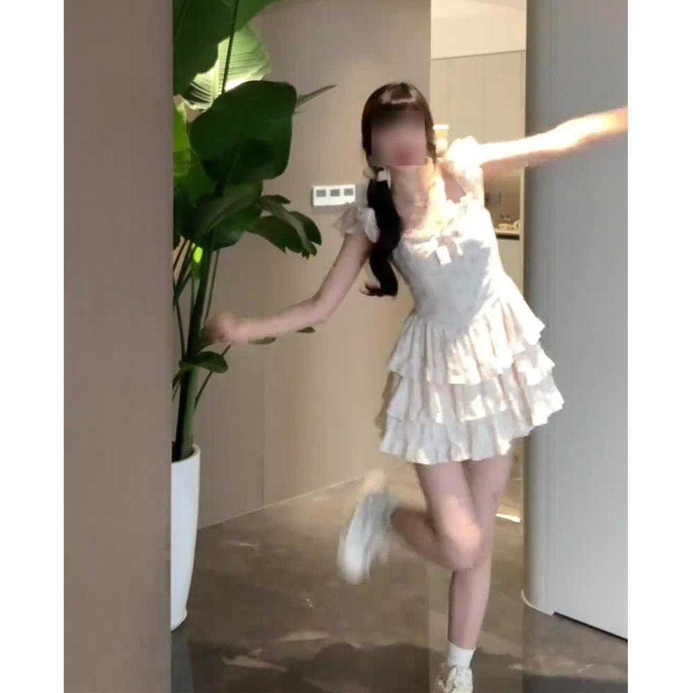 Sweet little fly sleeve floral dress women's summer sweet spice girl lace edge princess cake dress waist fluffy dress