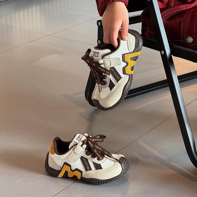 Children's sports shoes 2026 spring and autumn new boys' shoes girls' dad shoes soft sole casual middle and older children's running shoes