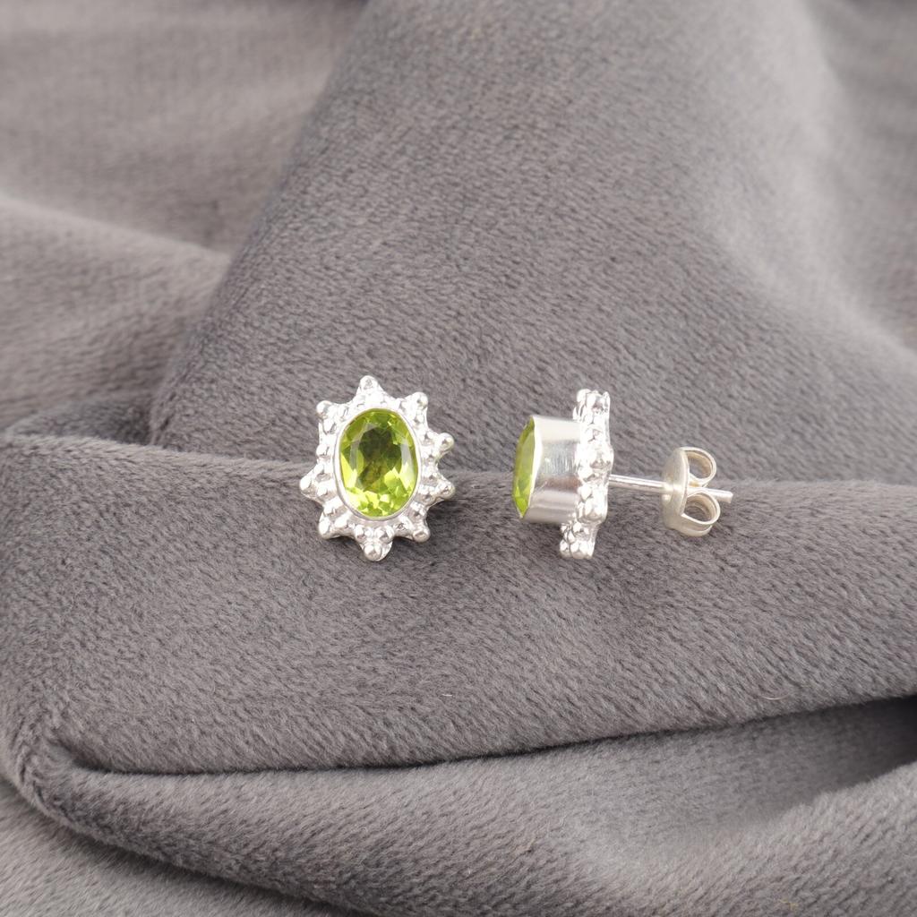 Peridot Gemstone 925 Sterling Silver Handcrafted Jewelry Push Back Studs 0.54" EE-151-12