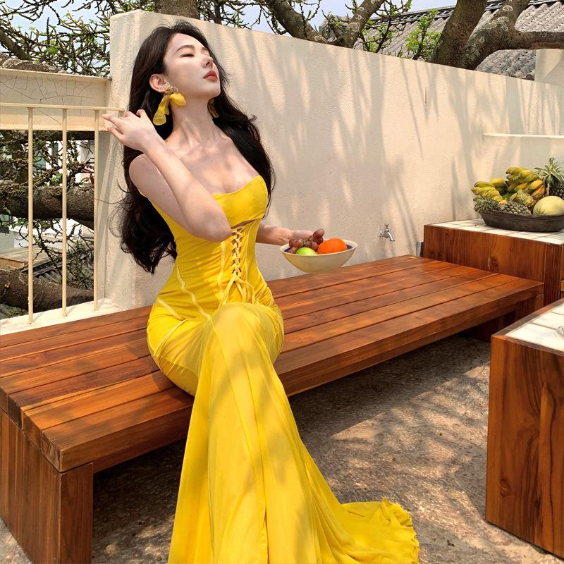 

Sexy Hollow Fishbone Strap Waist Yellow Suspender Dress Women s Summer Slim Vacation Fishtail Dress L жовтий