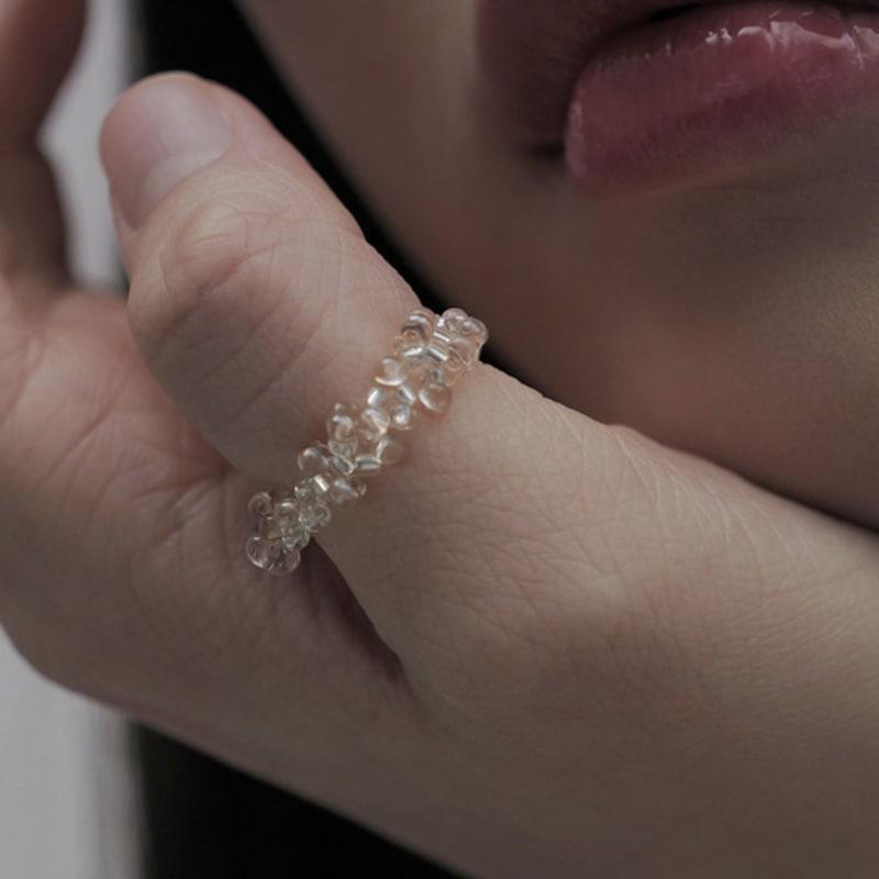 Less is more blace beads ring