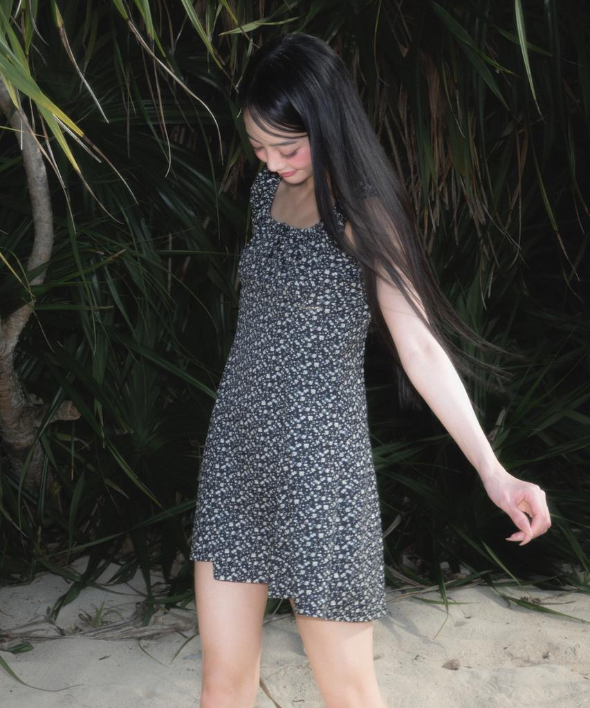 ROSEFRANTZ Flower Garden Mini Dress [Black]