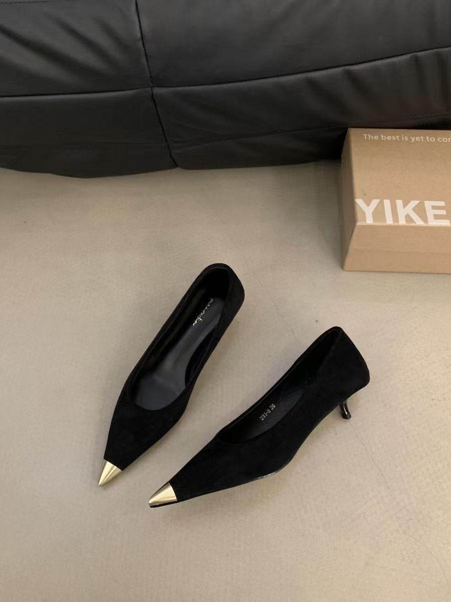 

Thin heel French light mouth high heels summer 2025 new color matching pointed temperament celebrity with skirt single shoes 35