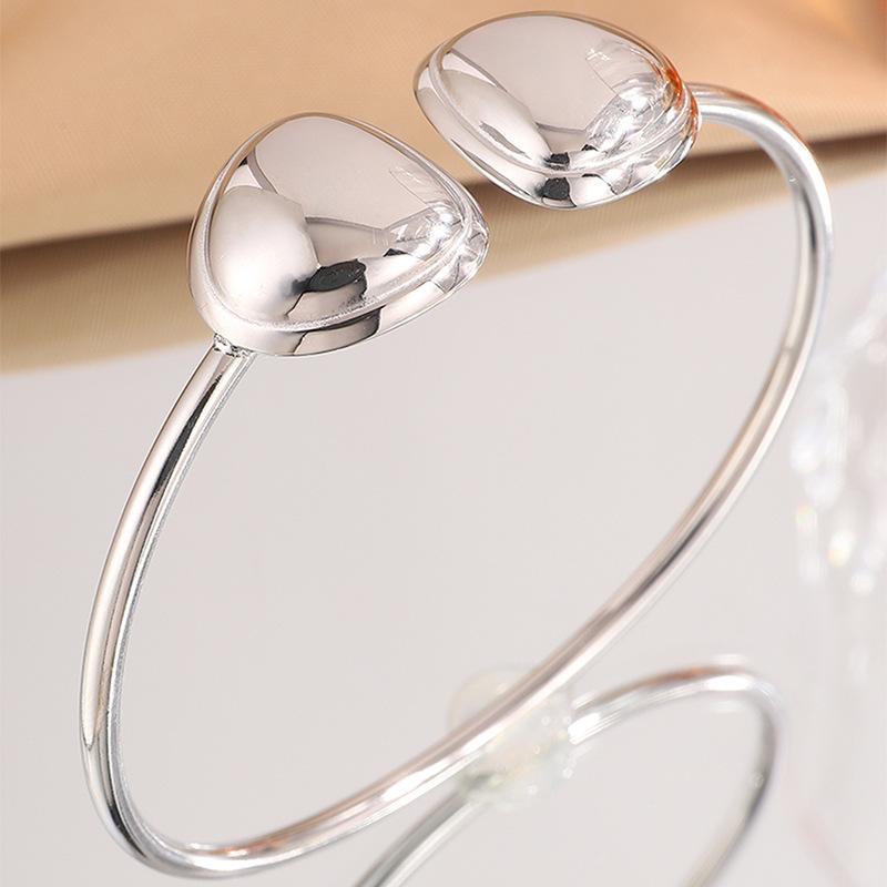 Fashionable and Simple Female Open-face Mother-of-pearl European and American Style Jewelry Bracelet