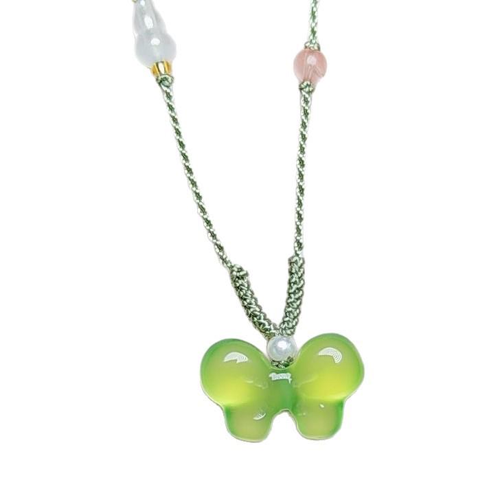Natural Chalcedony Butterfly Pendant Necklace - Exquisite Craftsmanship, Translucent Horse Material, Agate Clavicle Chain, Love Flower Design.